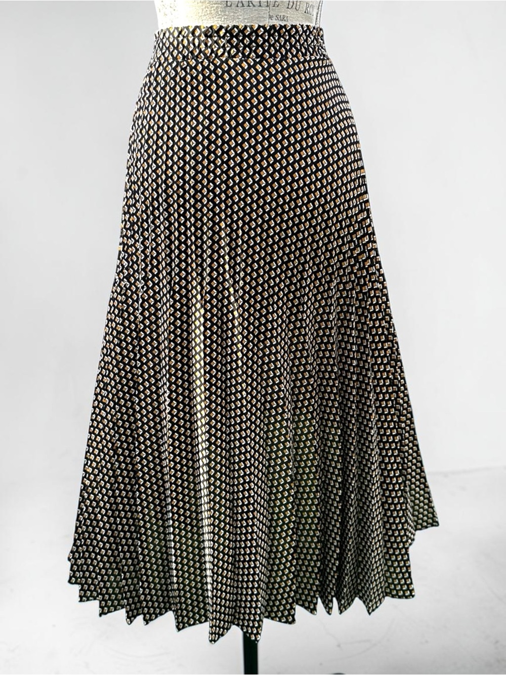Max Studio Pleated Geometric Diamond Midi Skirt Size L